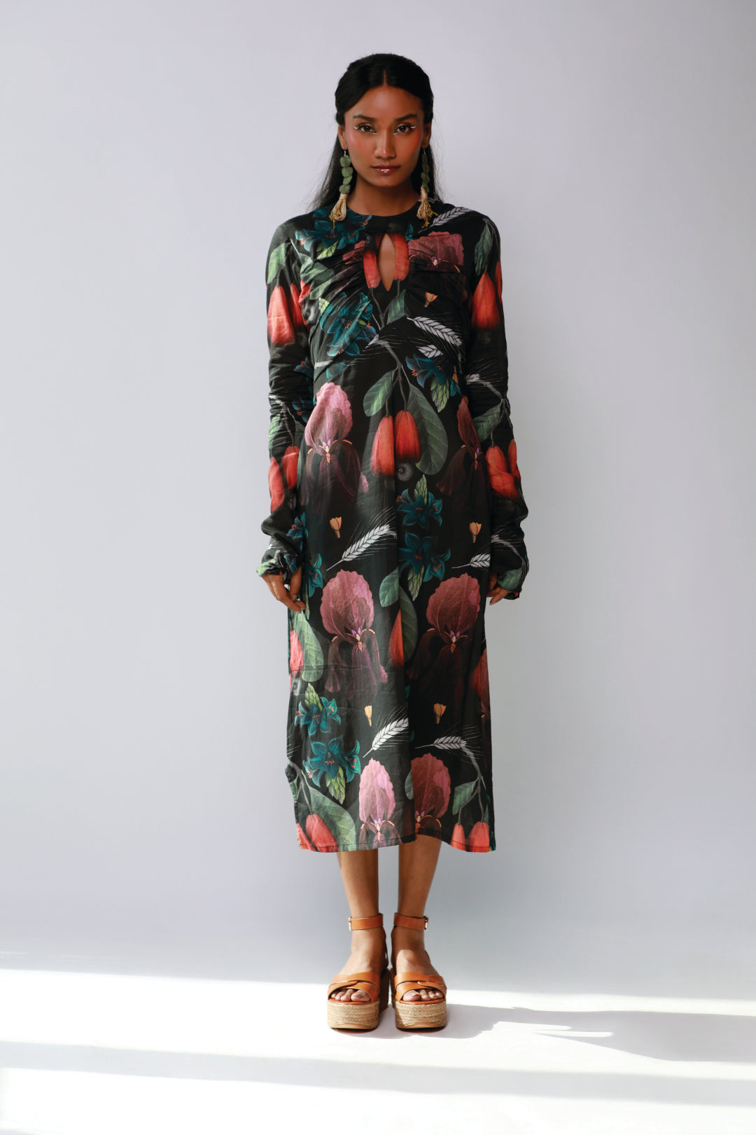 IRIS WHEAT KEYHOLE DRESS